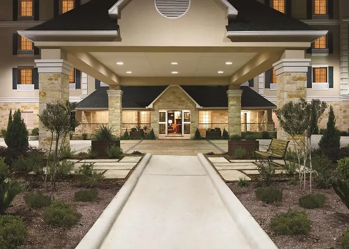 Pet Friendly hotel: Country Inn & Suites By Radisson, San Marcos, Tx