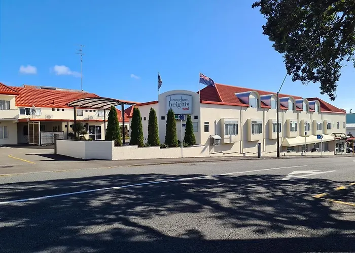 Brougham Heights Motel